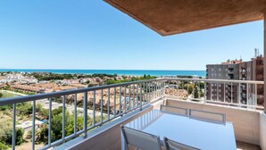 Outdoor dining - Apt. Brezo G6 (Canet de Berenguer)