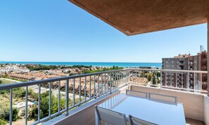 Outdoor dining - Apt. Brezo G6 (Canet de Berenguer)