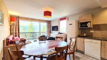 Apartment | Bahagian dalam