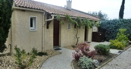 Suite 501 LES Hauts DE Pierrevon