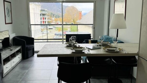 Interior - Apartments for 4 People (Le Bourget-du-Lac)