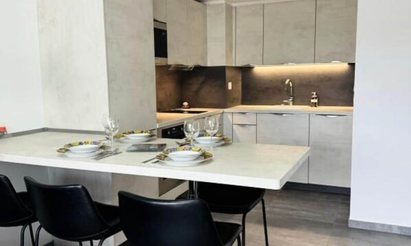 Fridge, microwave, oven, dishwasher