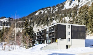 Exterior - Apartment in Flaine by Ski Lifts & Slopes (Araches-la-Frasse)