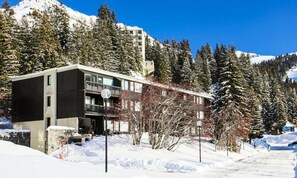 Exterior - Apartment in Flaine by Ski Lifts & Slopes (Araches-la-Frasse)