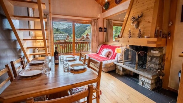 Dining - Apartments for 6 People (Les Allues)