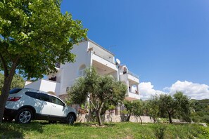 Apartment | Exterior - Apartments Sunrise -three Bedroom Apartment With Sea View Terrace (Split)