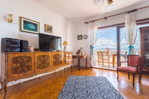 Apartment | Living room - Apartments Sunrise -three Bedroom Apartment With Sea View Terrace (Split)