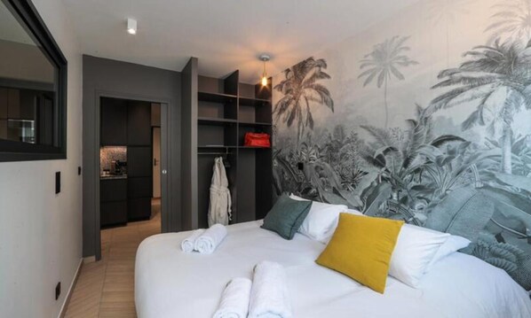 Iron/ironing board - Apartment in Aix-les-bains Near Thermal Spa (Aix-les-Bains)