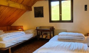 Bed sheets - Apartment in Saint Jean D'arves Near Slopes (Saint-Jean-d'Arves)