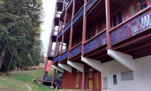 Exterior - Duplex for 5 People in the Village of Charmettoger in Les Arcs 1800 - Residence at the Foot of the Slopes (Bourg-Saint-Maurice)