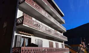 Exterior detail - Apartment in Valloire Near Ski Gondola (Valloire)