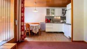 Unclassified image, 2 of 3, button - Apartment in Meribel Mottaret by Slopes (Les Allues)