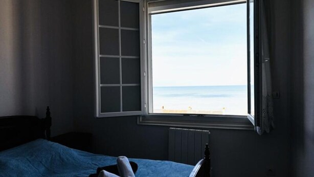 Room - Apartment in Ault With Stunning Sea View (Ault)