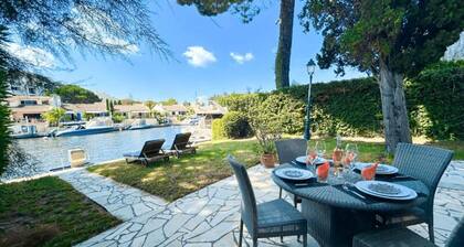 Houses & Villas for 4 People