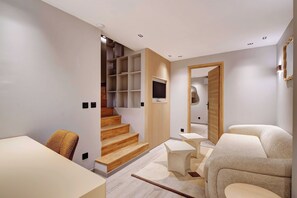 Apartment | Interior - Refined Parisian Flat With Designer Finishes - Rue Montorgueil Elegance (Paris)
