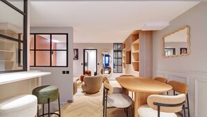 Unclassified image, 2 of 21, button - Refined Parisian Flat With Designer Finishes - Rue Montorgueil Elegance (Paris)