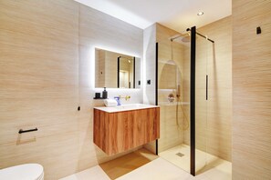 Apartment | Bathroom - Refined Parisian Flat With Designer Finishes - Rue Montorgueil Elegance (Paris)
