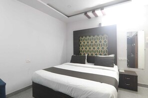 مكتب ومساحة عمل للكمبيوتر المحمول وواي فاي مجانًا