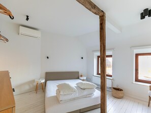 独立别墅 | 3 多间卧室、床单