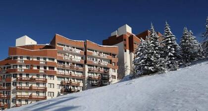 Apartment in Bouquetins With Ski Access