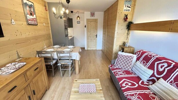 Living area - Studio Apartment, Sleeps 4, Megeve (Megeve)