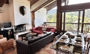 Living area - Apartment in Megeve Near Mont D'arbois (Megeve)