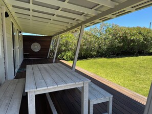 تناول الطعام بالخارج