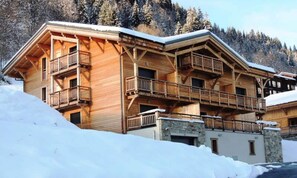 Exterior - Apartment in Les Gets With Mountain Views (Les Gets)