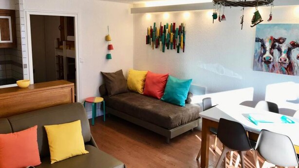 Living area - Studio Cabin for 4 People, 3, South-facing (Valloire)