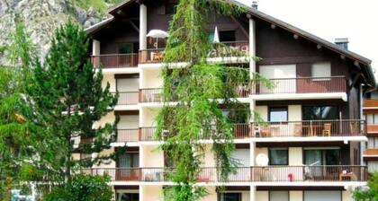 Studio Cabin for 4 People, 3, South-facing