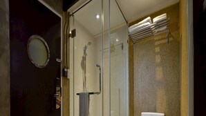 Unclassified image, 4 of 11, button - Twin Comfort Stay Chic & Spacious Setup (Bangkok)