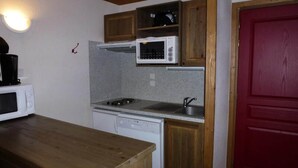 Unclassified image, 2 of 3, button - 2 Rooms for 6 People (Bessans)