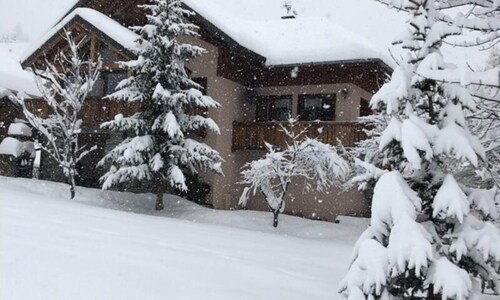 5-room Chalet for 10 People, 4 Stars, South-facing