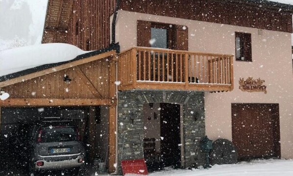 Exterior - 5-room Chalet for 10 People, 4 Stars, South-facing (Valloire)