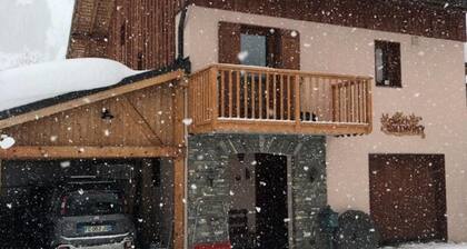 5-room Chalet for 10 People, 4 Stars, South-facing
