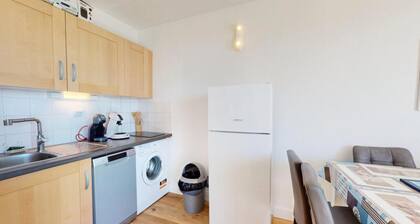 The Marine Reflection