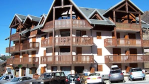 Unclassified image, 3 of 3, button - Apartment in Valloire Near Setaz Lift (Valloire)