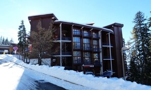 Exterior - Duplex for 5 People Close to the Slopes and Shops in the Village of Charmettoger (Bourg-Saint-Maurice)