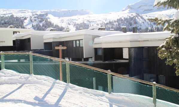 Property grounds - Comfortable and Bright Apartment At the Foot of the Slopes Free and Unlimited Wifi (Araches-la-Frasse)