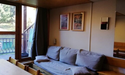 3-room Duplex Apartment for 8 People, Ski-in/ski-out, in the Village of Charmettoger in Arc 1800