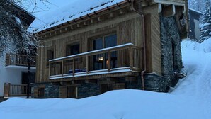 Exterior - Chalet in Tignes Near Ski Lifts & Lake (Tignes)