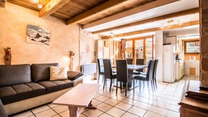 Unclassified image, 2 of 3, button - Apartment in Bonnenuit Near Ski Trails (Valloire)