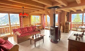 Living area - Detached Chalet in Les Saisies for 12 People (Hauteluce)