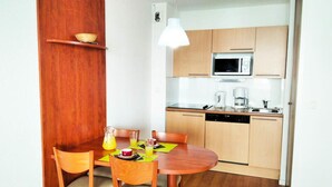 Dining - Apt No. 135 - Ground Floor - Hourquette Building (Bagnères-de-Bigorre)
