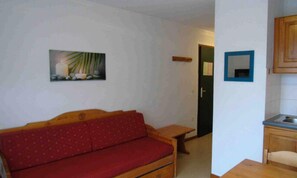 Living area - 2 Rooms for 4 People (Modane)