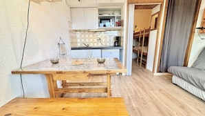 Interior - Apartment Near Mont Rond Ski Slopes (Notre-Dame-de-Bellecombe)