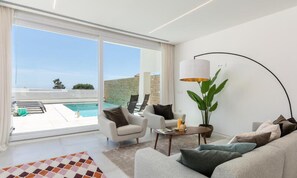 Living area - Villa in Calahonda With Private Pool Views (Mijas)