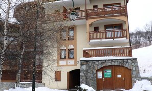 Exterior - Bright and Pleasant Apartment Close to the Slopes Balcony (Les Belleville)