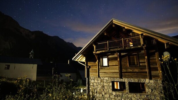 Unclassified image, 1 of 3, button - 4 Chalet for 14 People, East-west Exposure (Valloire)