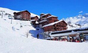 Exterior - Apartment in Bruyeres by Ski Lifts (Les Belleville)